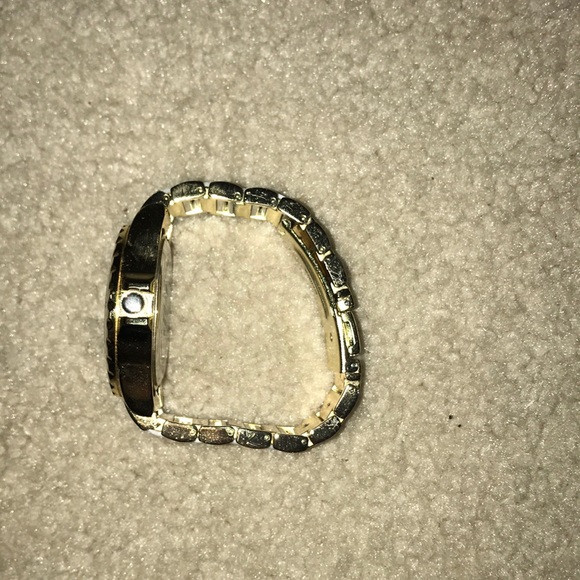 Watch - Picture 4 of 4